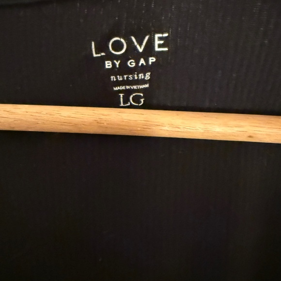 Nursing Top - Gap - Picture 3 of 5